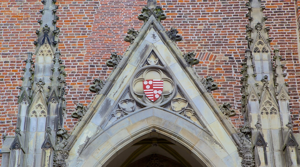 De Dom toont historisch erfgoed en een kerk of kathedraal