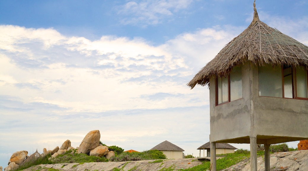 Tien Thanh Beach featuring general coastal views