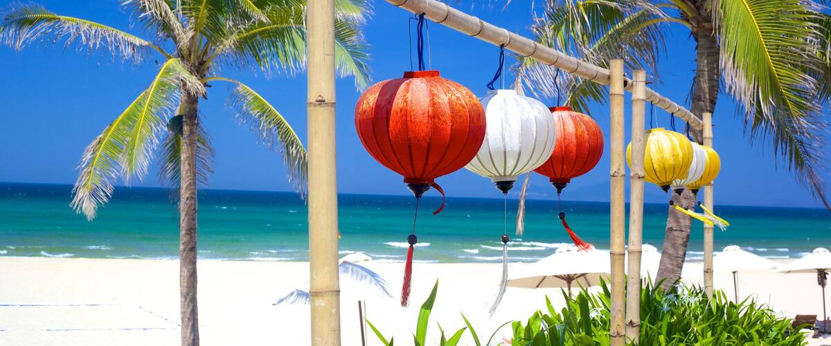Non Nuoc Beach featuring tropical scenes and a beach
