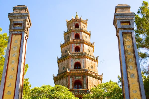 Thien Mu Pagoda featuring heritage architecture and a temple or place of worship