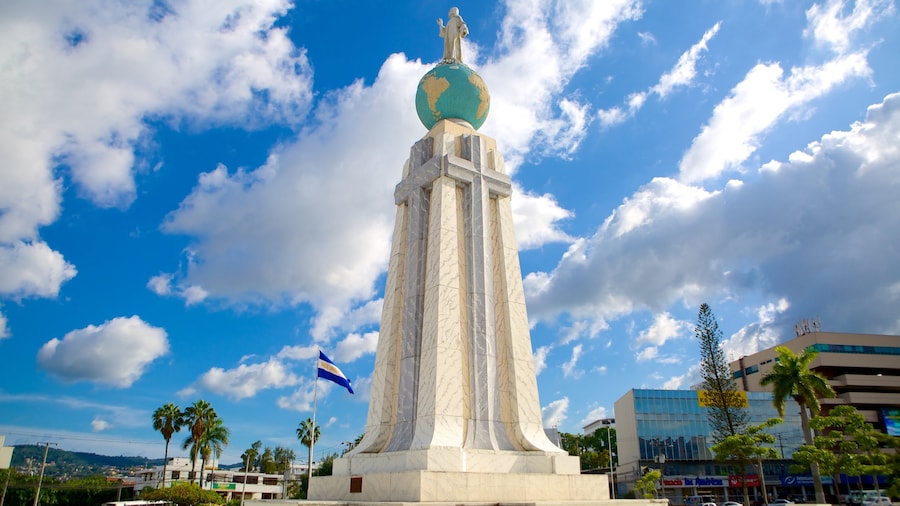 Monumento al Salvador del Mundo which includes a monument, modern architecture and a square or plaza