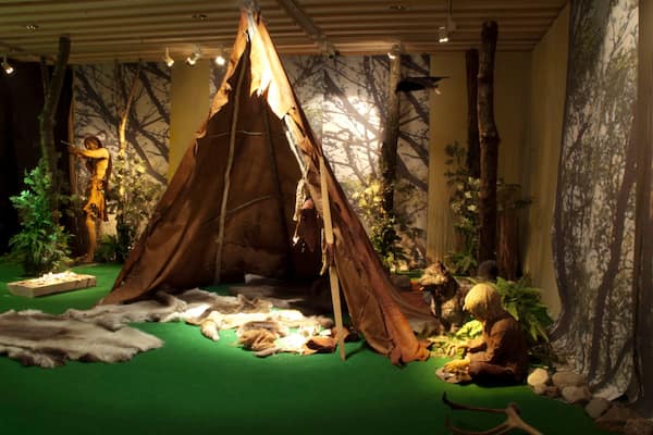 Archäologisches Museum mit einem Innenansichten