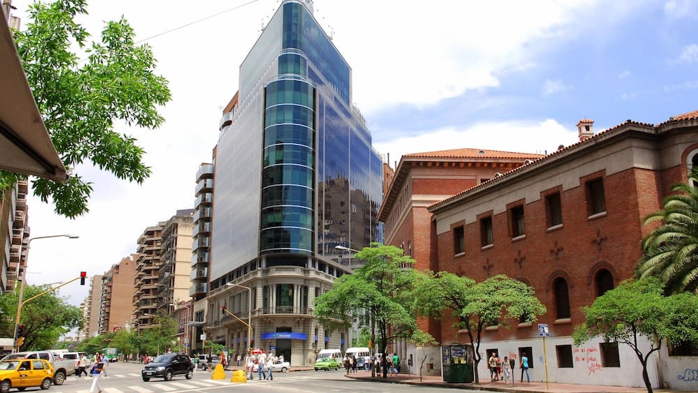 Cordoba showing street scenes