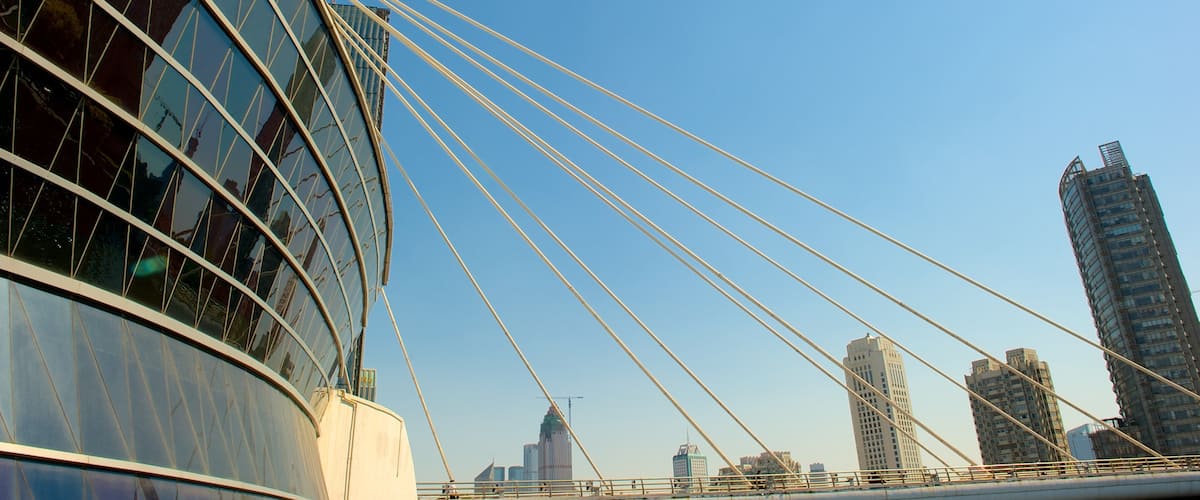 Tianjin which includes modern architecture