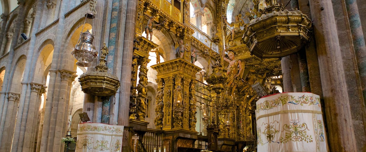 Santiago de Compostela Cathedral which includes heritage elements, interior views and a church or cathedral