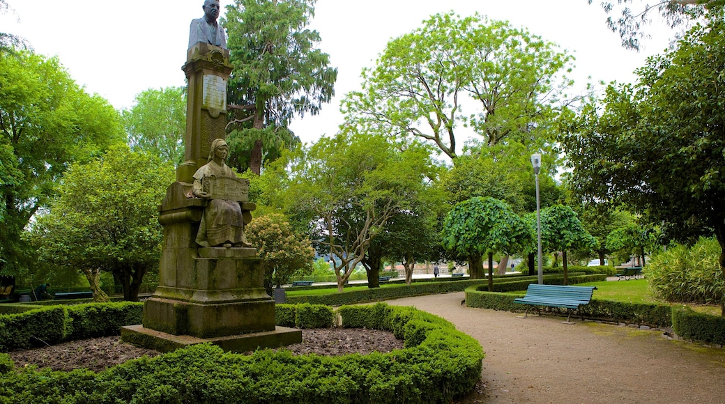 Alameda park som inkluderer statue eller skulptur, monument og hage