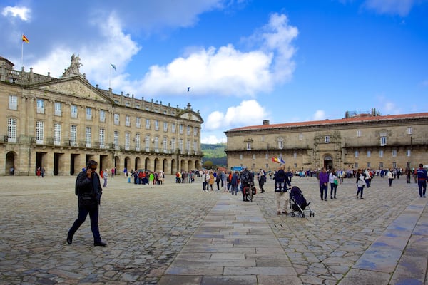 Place Obradoiro qui includes square ou place, signalisation et patrimoine architectural
