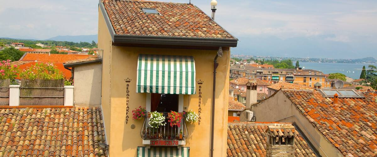 Desenzano del Garda montrant maison