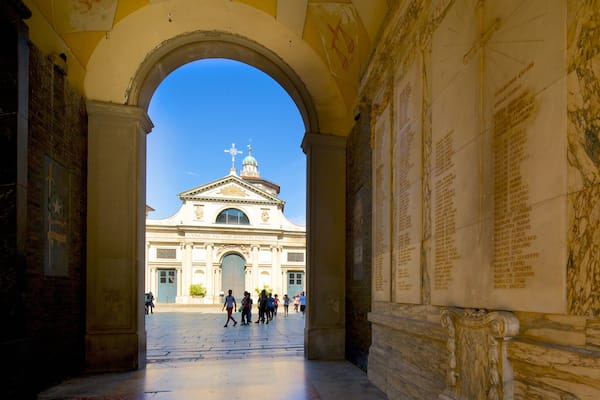 Basilica di San Vittore das einen religiöse Aspekte, Kirche oder Kathedrale und Geschichtliches