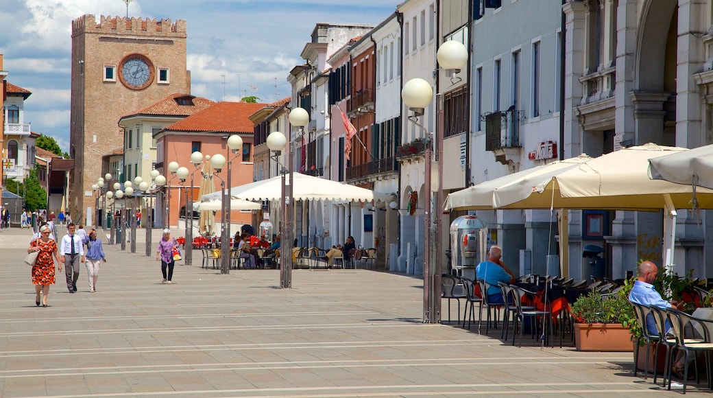 Piazza Ferretto mostrando strade