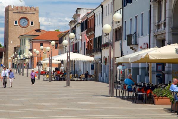 Piazza Erminio Ferretto das einen Straßenszenen