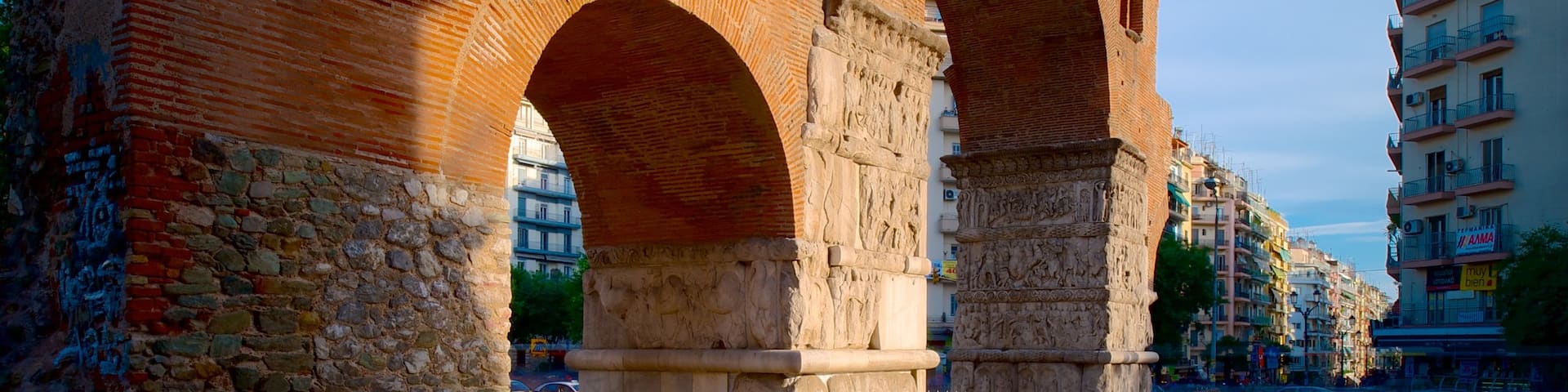 Arch of Galerius featuring heritage elements