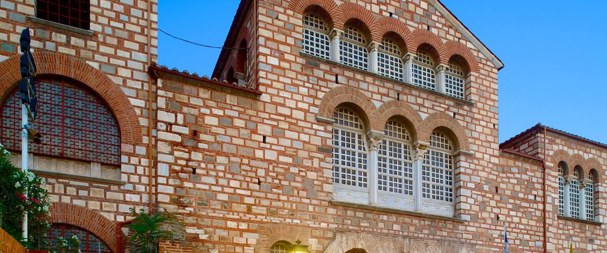 Thessaloniki showing religious elements and a church or cathedral