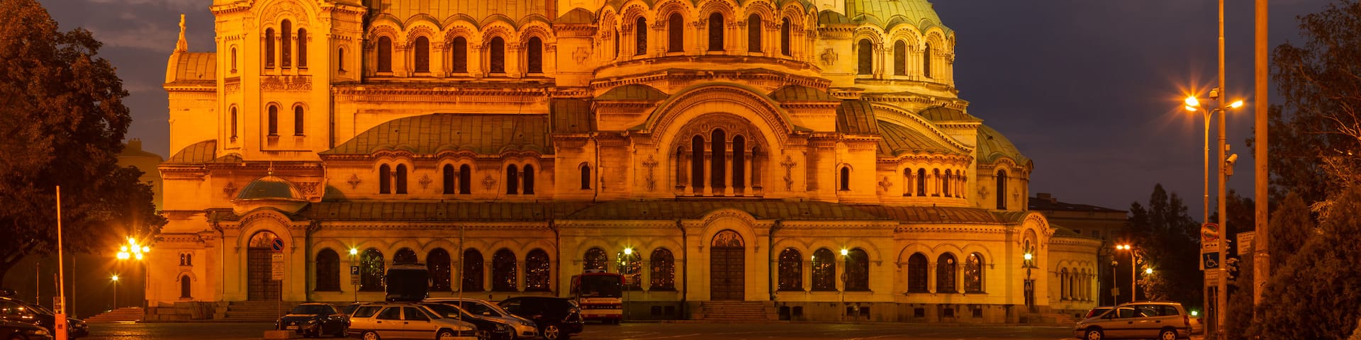 Alexander Nevski Cathedral featuring a church or cathedral, heritage architecture and night scenes