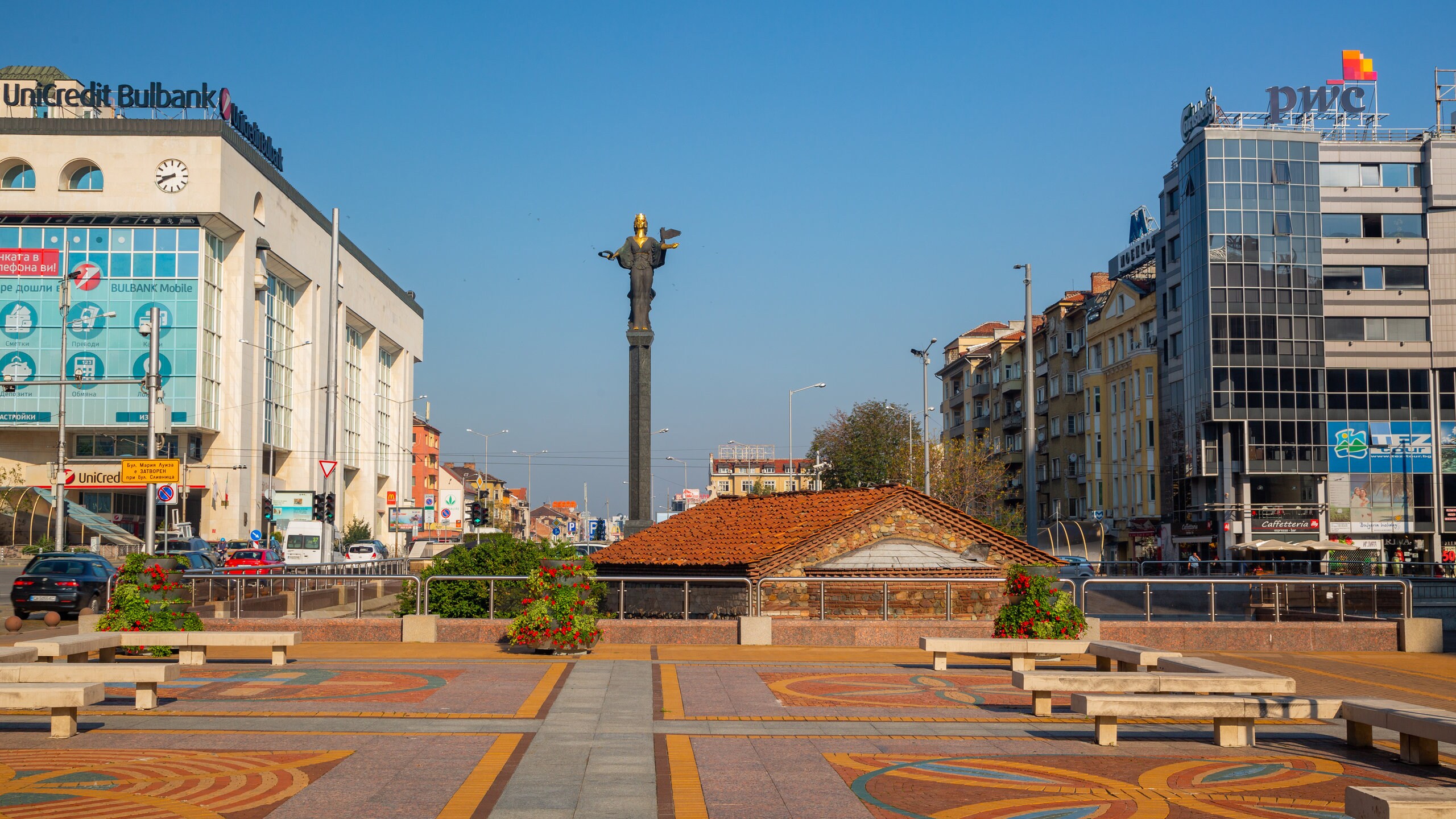 Statue de SainteSophie à Centreville de Sofia Expedia
