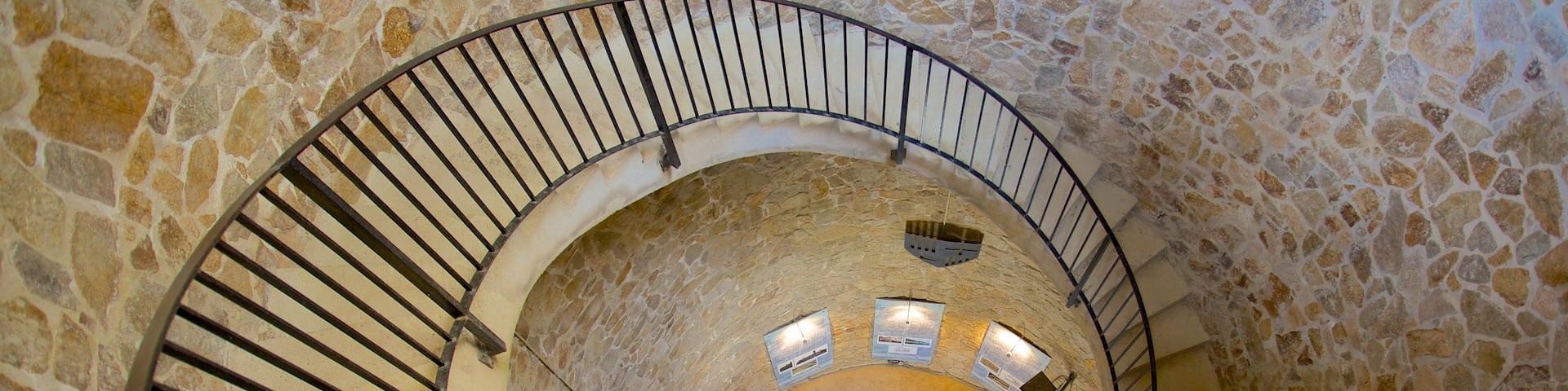 Sant Joan Castle which includes heritage architecture and interior views