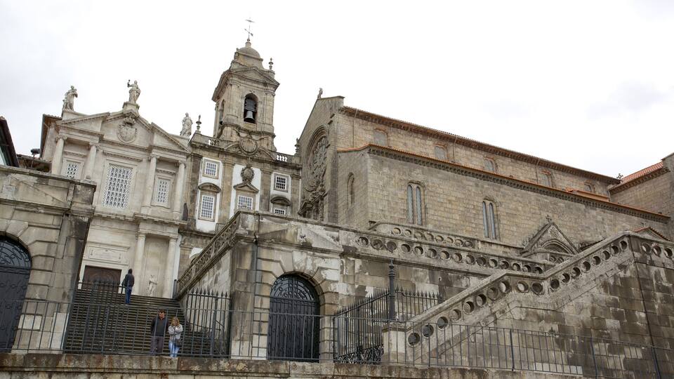 Church of Sao Francisco featuring a church or cathedral, religious elements and heritage architecture