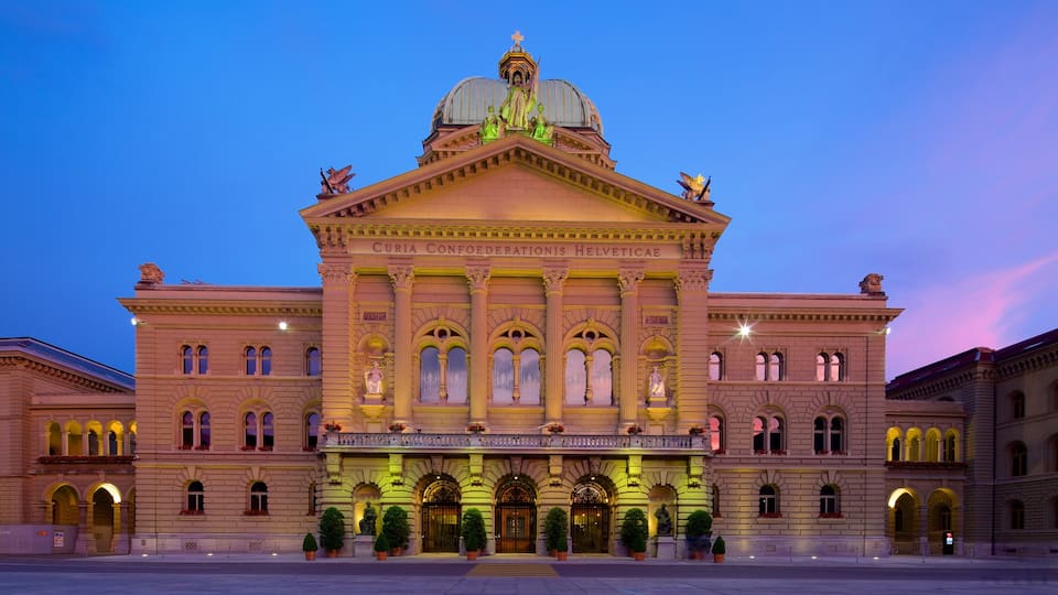 Bundeshaus inclusief een overheidsgebouw en historische architectuur