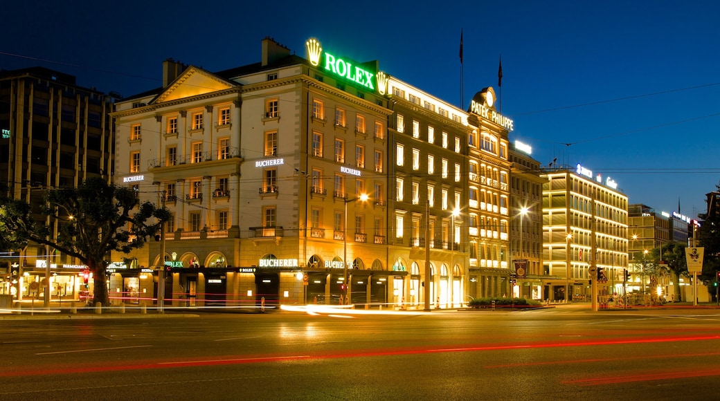 Musée Patek Philippe mettant en vedette ville, scènes de nuit et scènes de rue