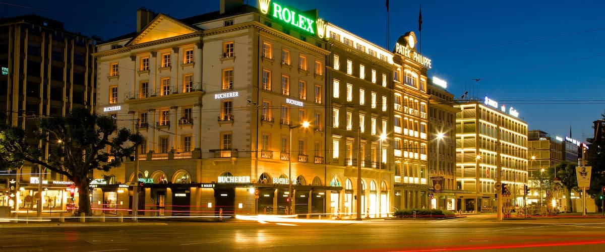 Patek Philippe Watch Museum which includes a city, night scenes and street scenes