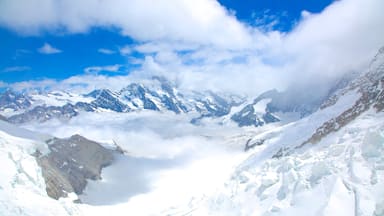 Jungfraujoch which includes landscape views, mountains and snow