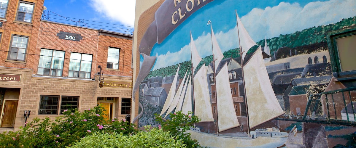New Glasgow featuring outdoor art