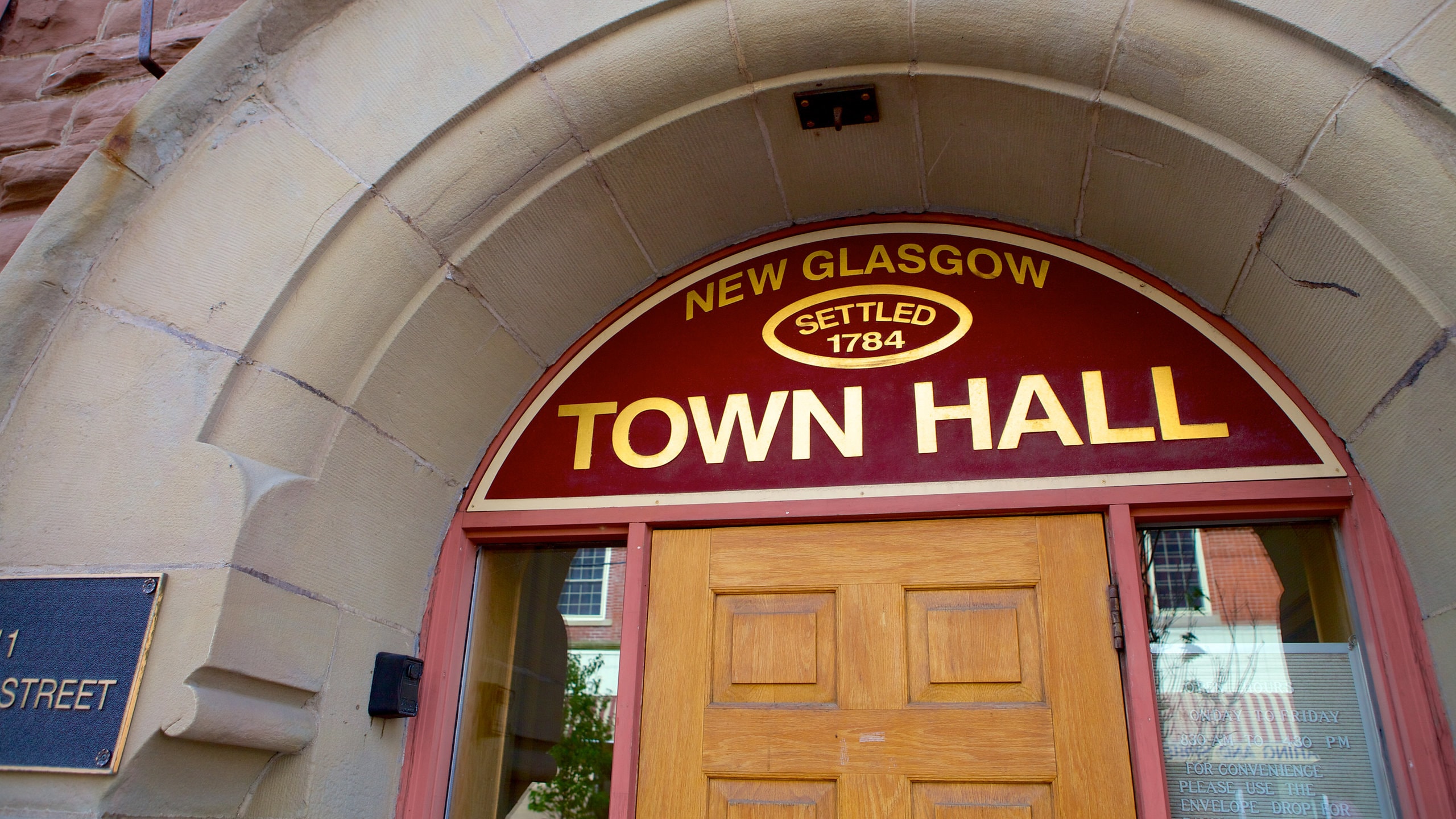 Town - Wishing everyone celebrating Kwanzaa a joyful season. May this time  of celebration and cultural pride bring peace and happiness to you and your  loved ones. | Facebook, image size:2560x1440