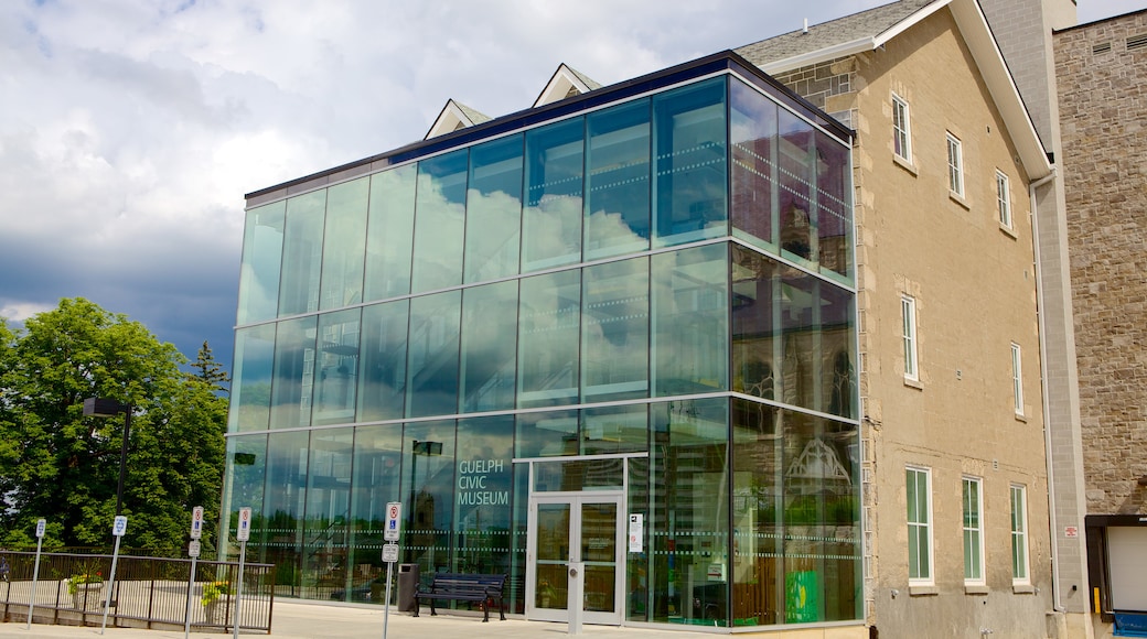 Guelph qui includes vues sur la ville et architecture moderne
