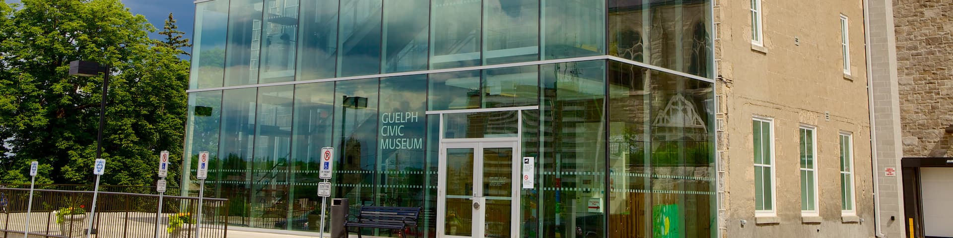 Guelph showing modern architecture and central business district