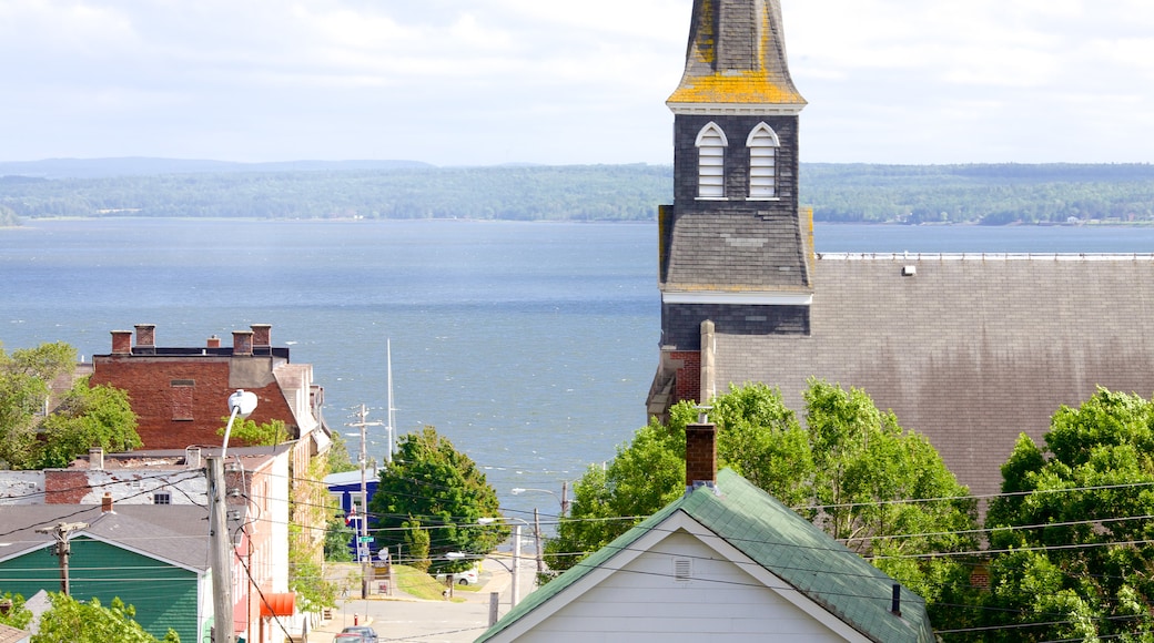 Pictou que inclui paisagens litorâneas e paisagem