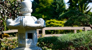 Kasugai Gardens which includes a park and outdoor art