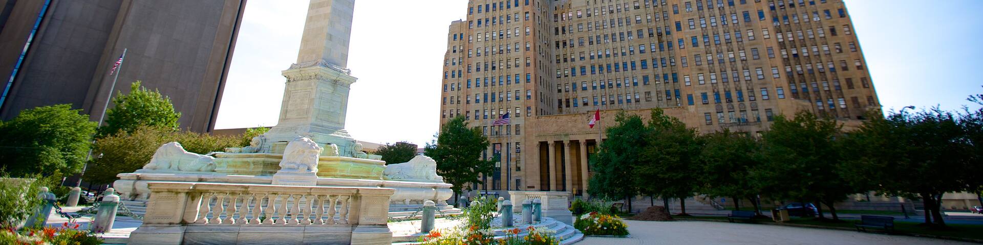 Buffalo City Hall showing a monument, a city and a square or plaza