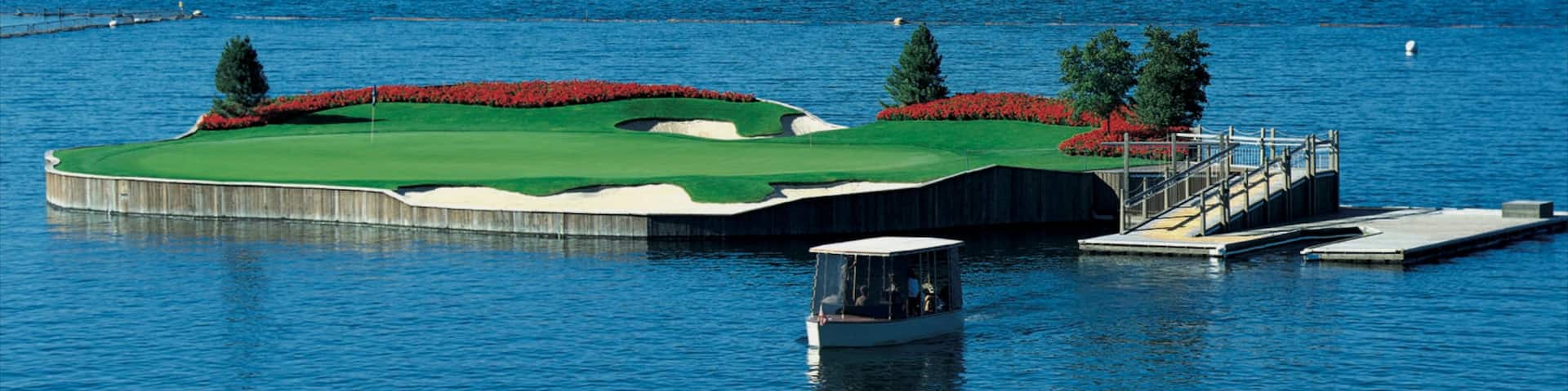 Coeur d\'Alene which includes a lake or waterhole and golf