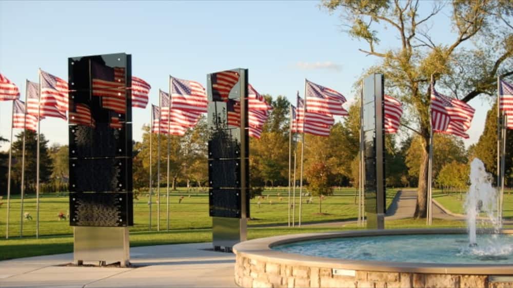 ハーミテージ フィーチャー 噴水, 記念建造物 と 公園