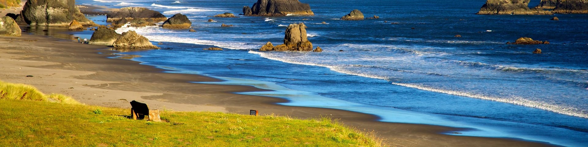 Port Orford featuring a beach