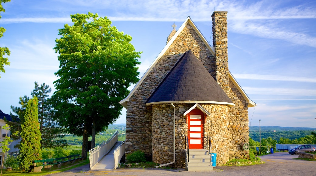 Sherbrooke showing heritage architecture