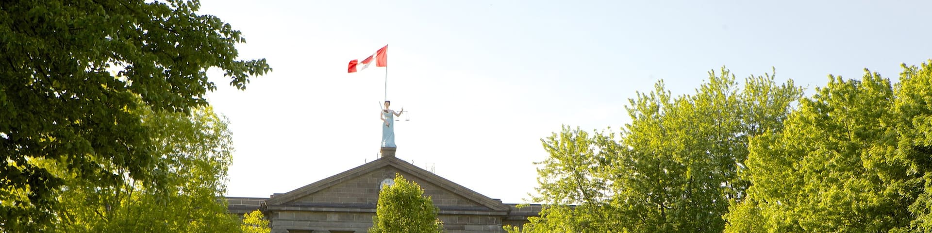 Brockville showing heritage architecture