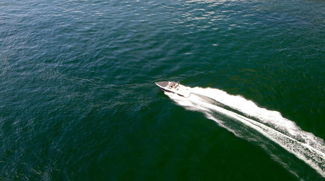 St. Lawrence Islands National Park showing boating