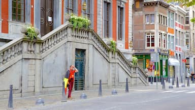 Liège mettant en vedette scènes de rue