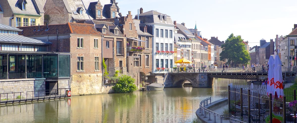 Ghent trong đó bao gồm thị trấn nhỏ, kiến trúc di sản và sông lạch