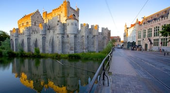 Gravensteen showing a river or creek, a castle and street scenes