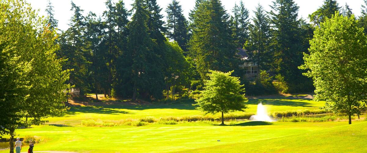 Nanoose Bay mettant en vedette golf