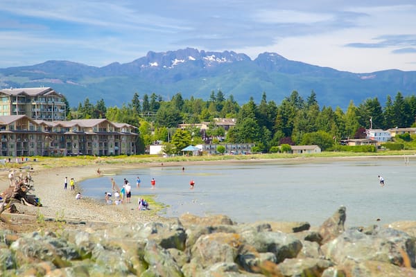 Parksville Beach which includes a pebble beach and rugged coastline
