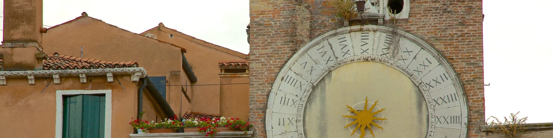 San Polo showing heritage architecture