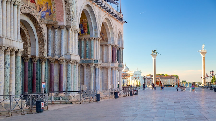 St. Mark\'s Basilica showing heritage architecture