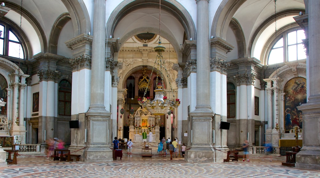 Venice featuring interior views and heritage architecture