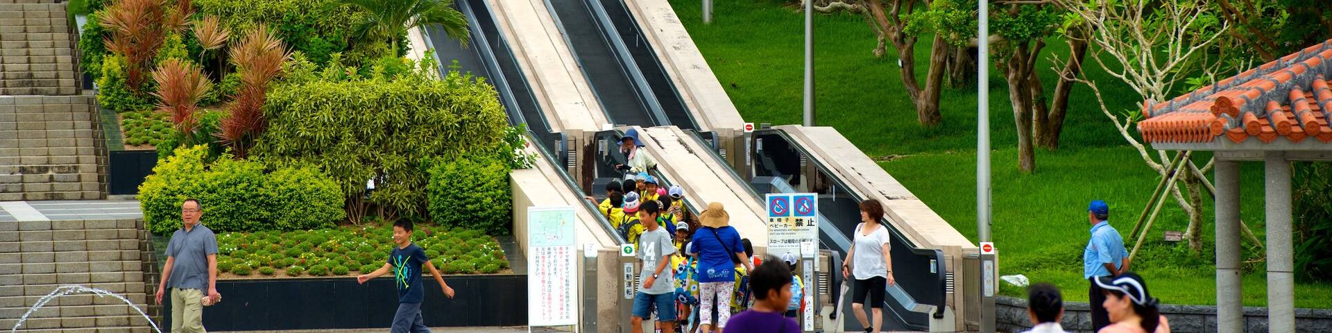 Ocean Expo Memorial Park as well as a large group of people