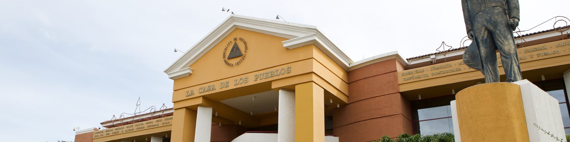 Casa Presidencial which includes a statue or sculpture and an administrative buidling