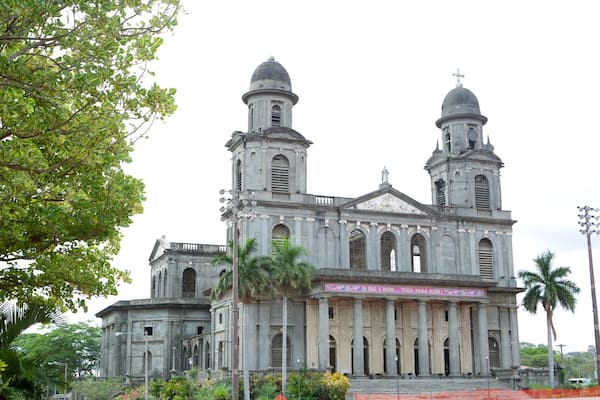 Kathedrale von Managua mit einem religiöse Aspekte, Kirche oder Kathedrale und historische Architektur