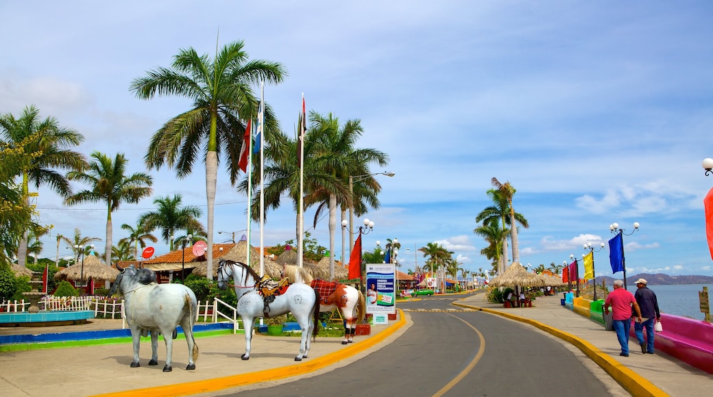 Nicaragua occidentale caratteristiche di arte, paesaggio tropicale e località costiera